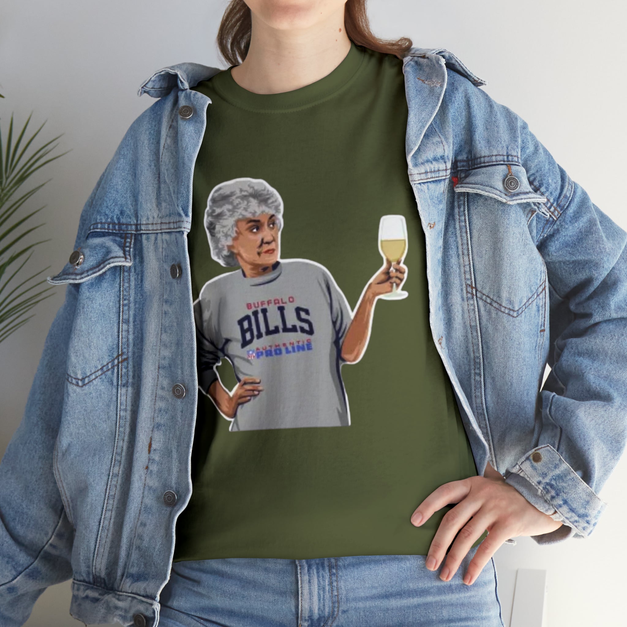 The Golden Girls 80's TV Show- Dorothy Unisex Heavy Cotton T-Shirt - Creations by Chris and Carlos